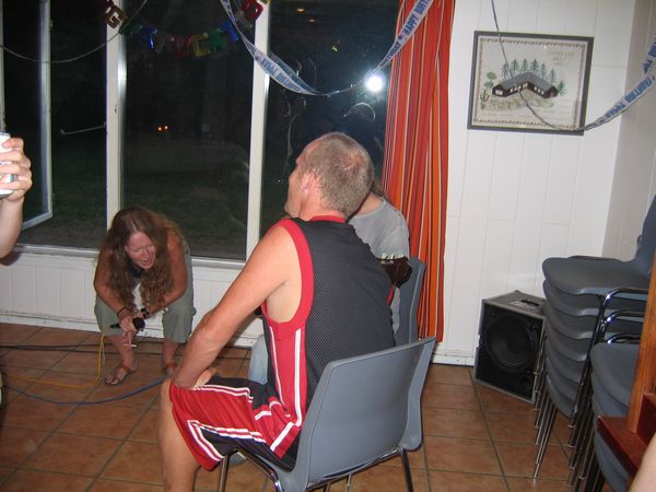 Bare kom ud med det , anette ... bare tryk p� !!!